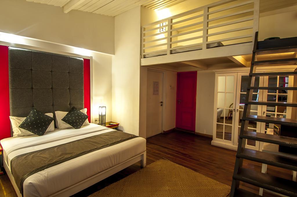 Ivy Lane Hotel